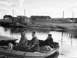 Село Ловозеро. На реке Вирма. 1960е