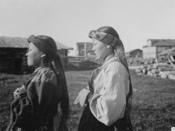 1910 год, с.Ловозеро. Фотограф Gustaf Hallström