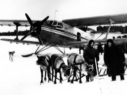 В аэропорту Краснощелья. 1981 год