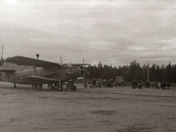 На аэродроме села Краснощелье. 1969 год