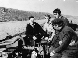 Село Поной. 1973 г. Проходят испытания мотодоры