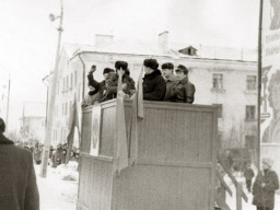 На митинге в День ВОСР 7 ноября. Ревда. 1970-е