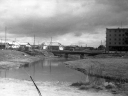 Ловозеро 197x. Вид на мост &quot;Почтовый&quot;.