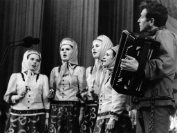 Выступление Ловозерского хора на сцене Кремлевского Дворца съездов. 1972 год