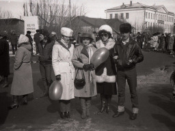 На Первомайской демонстрации трудящихся. Ловозеро - 1980-е