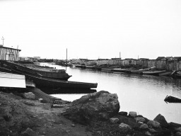с.Ловозеро. На реке Вирма. 1975 г.