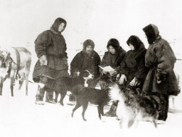 Оленеводы
