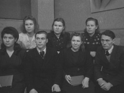 Делегаты Саамского района на I съезде КПР. 1949 год