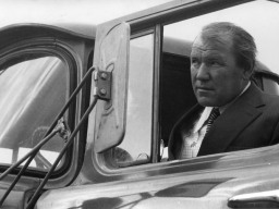 Рочев Пётр Иванович, шофёр совхоза «Тундра». 1980 год